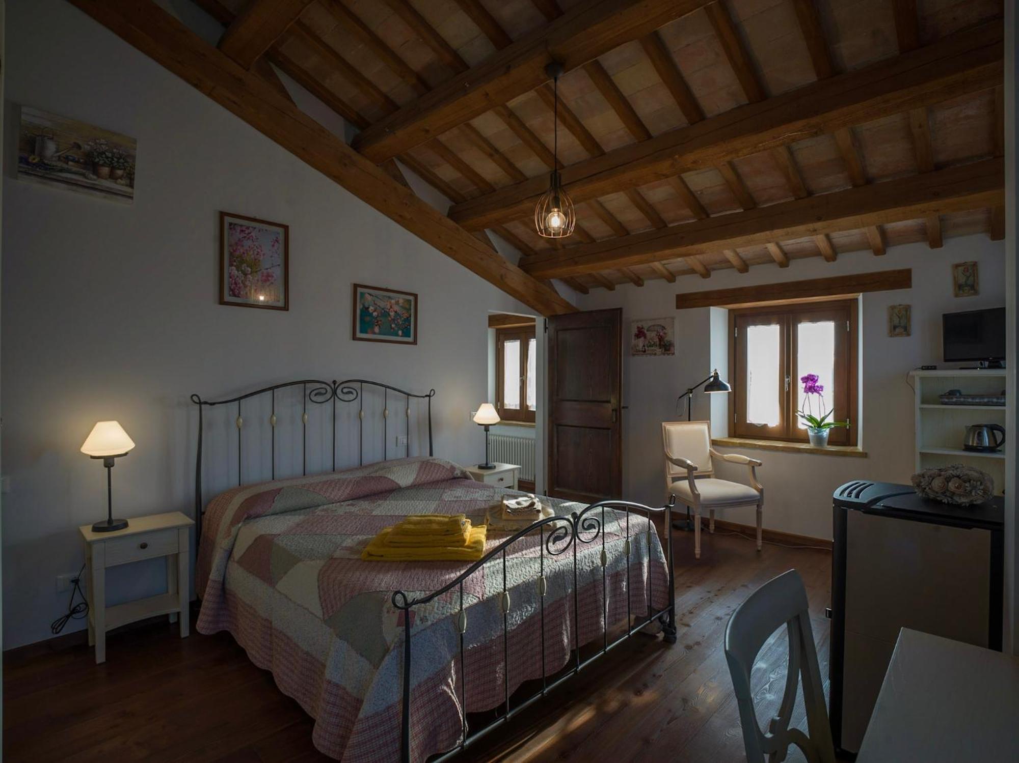 Bed and Breakfast Quelli Del Picchio Купрамонтана Екстер'єр фото